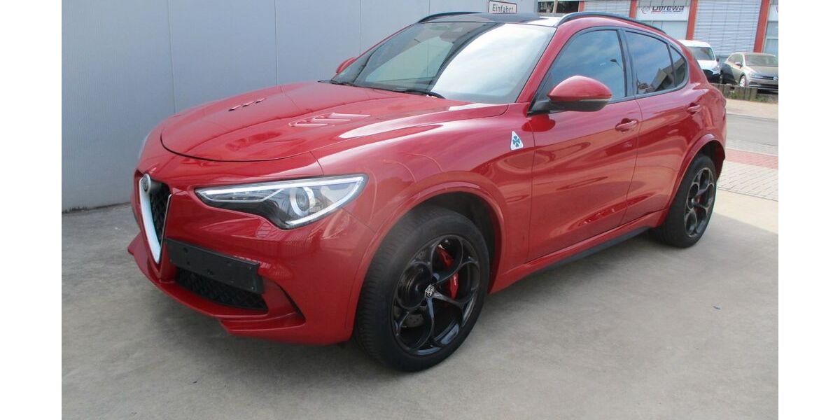 Alfa Romeo Stelvio 41.968 km 42.770 € Köln 51105