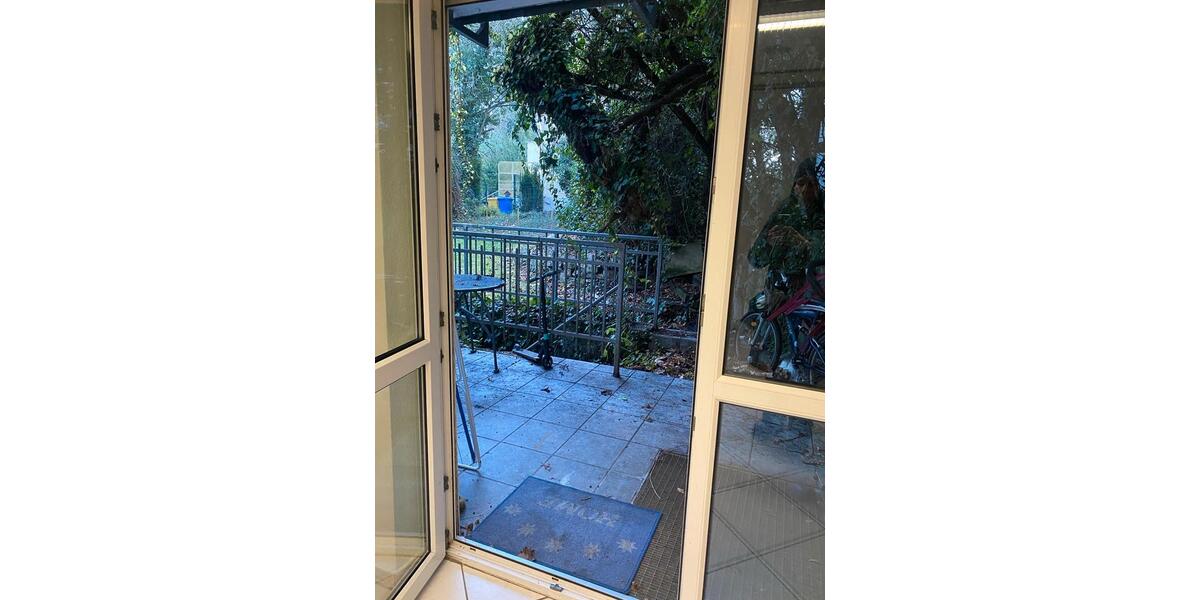 2-Zimmer-Erdgeschosswohnung mit Einbauküche in Bonn-Obekassel 2 zimmer