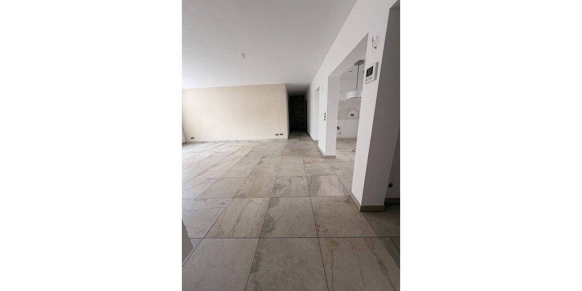 Etagenwohnung Pulheim Brauweiler - 3 Zimmer, 131 m&sup2;, 1.700&euro; | Angebot:26867370