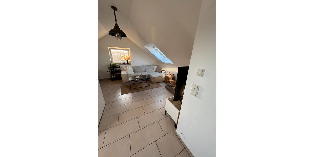 Dachgeschoßwohnung Köln Porz - 2 Zimmer, 42 m&sup2;, 860&euro; | Angebot:25377330