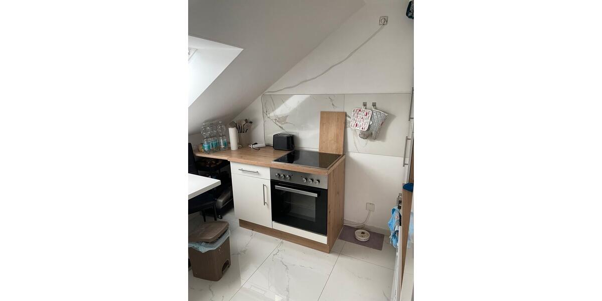 Dachgeschoßwohnung Köln Rodenkirchen - 3 Zimmer, 60 m&sup2;, 900&euro; | Angebot:26385469