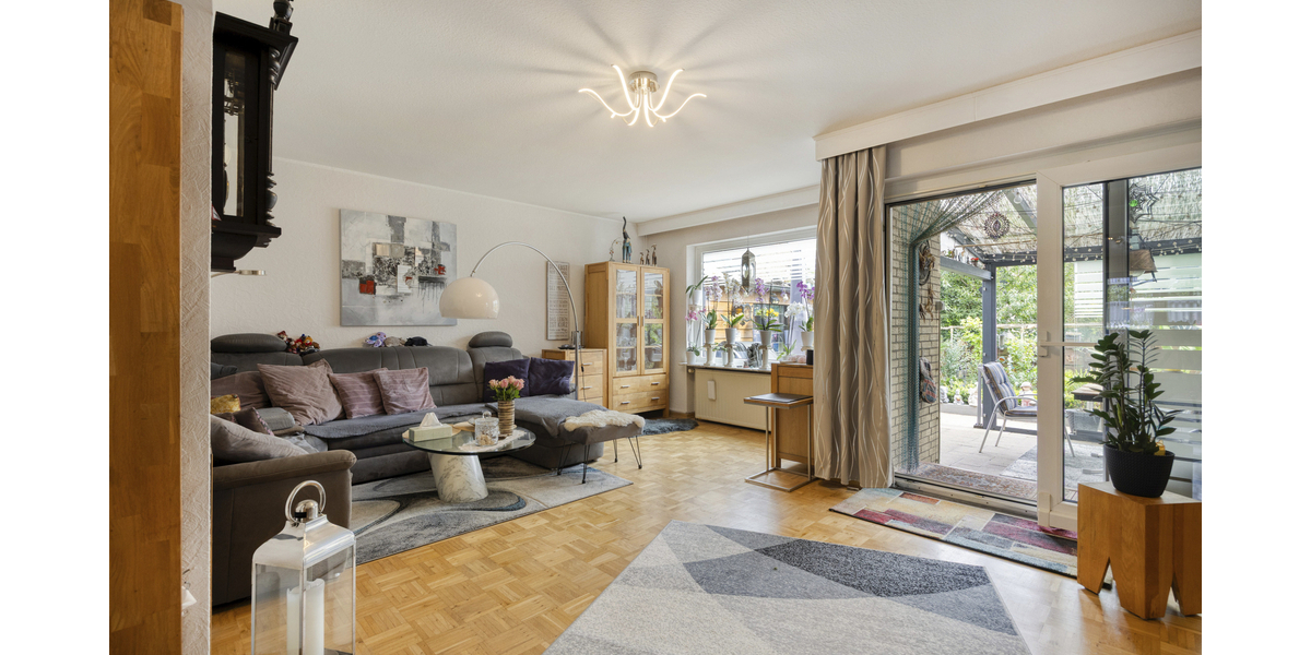 Top gepflegtes Reihenmittelhaus mit gemütlichem Garten, Terrasse und Garage in beliebter Wohnlage - Reihenmittelhaus Pulheim / Brauweiler Brauweiler | Angebot:27285366