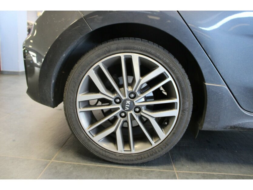 Kia Rio 1.0 T-GDI 120 GT Line 83.147 km 12.980 € Euskirchen 53881