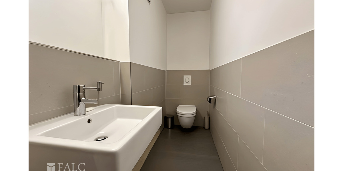 Etagenwohnung Hennef - 3 Zimmer, 108 m&sup2;, 299.000&euro; | Angebot:25739497