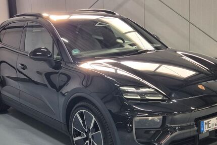 Porsche Macan 15.000 km 94.889 &euro; Haan 42781