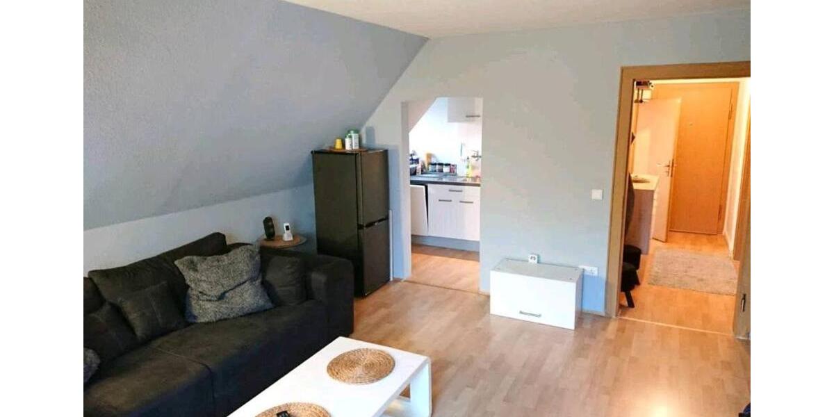 Dachgeschoßwohnung Wermelskirchen - 3.5 Zimmer, 60 m&sup2;, 132.000&euro; | Angebot:25887273
