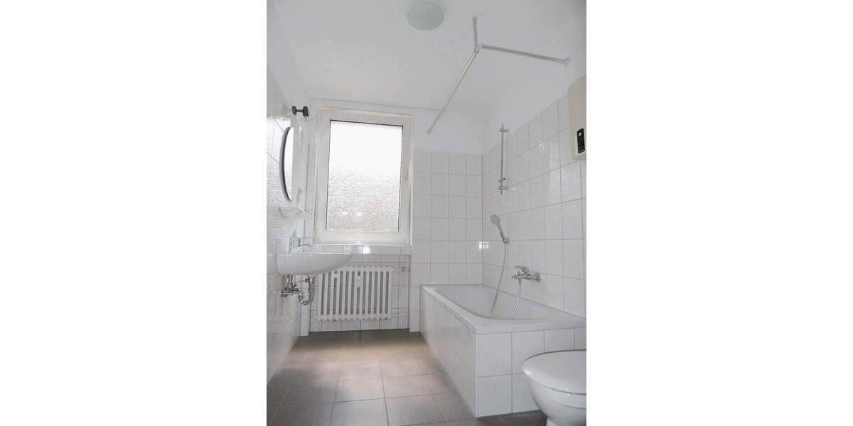 Etagenwohnung Köln Vingst - 2 Zimmer, 58 m&sup2;, 900&euro; | Angebot:23302401