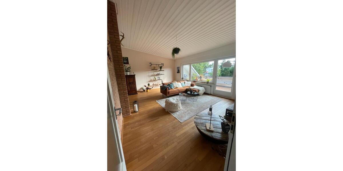 Dachgeschoßwohnung Köln Lindenthal - 2.5 Zimmer, 90 m&sup2;, 1.275&euro; | Angebot:26339131