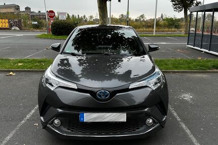 Toyota C-HR 103.575 km 16.999 € Düsseldorf 40625