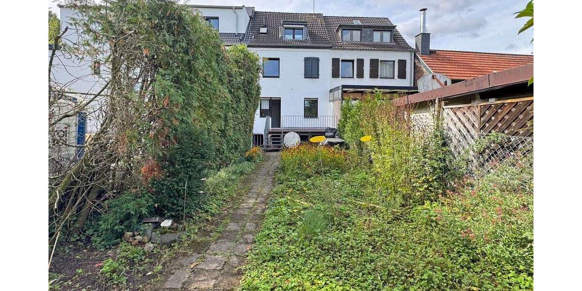 Reihenmittelhaus Köln Sürth - 7 Zimmer, 104 m&sup2;, 475.000&euro; | Angebot:25709852
