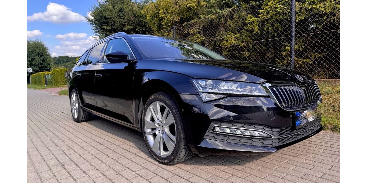 Skoda Superb 103.000 km 18.800 € Koln 50829