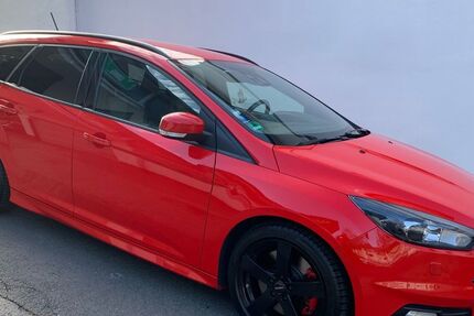 Ford Focus 110.690 km 12.900 &euro; Solingen 42651