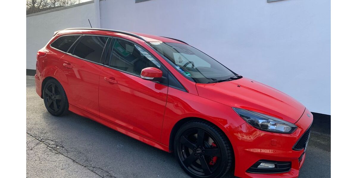 Ford Focus 110.690 km 12.900 &euro; Solingen 42651