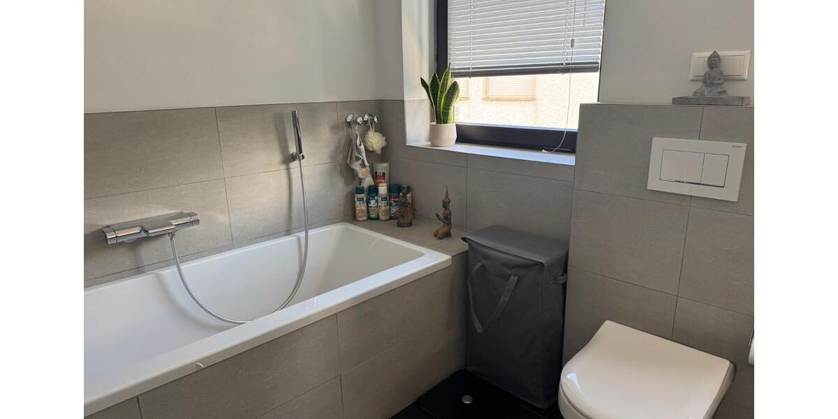 Etagenwohnung Bergisch Gladbach Alt-Frankenforst - 4 Zimmer, 107 m&sup2;, 430.000&euro; | Angebot:26594532