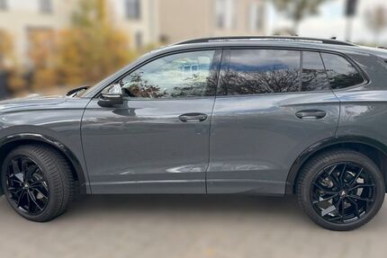 VW Tiguan 5.700 km 39.200 € Köln 51143