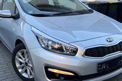 Kia ceed / Ceed 15.026 km 9.450 &euro; Kerpen 50171