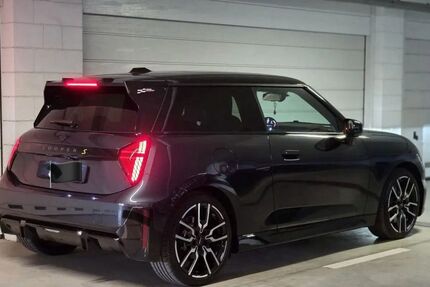 Mini John Cooper Works 1.450 km 33.900 &euro; Köln - Humboldt-Gremberg 51105