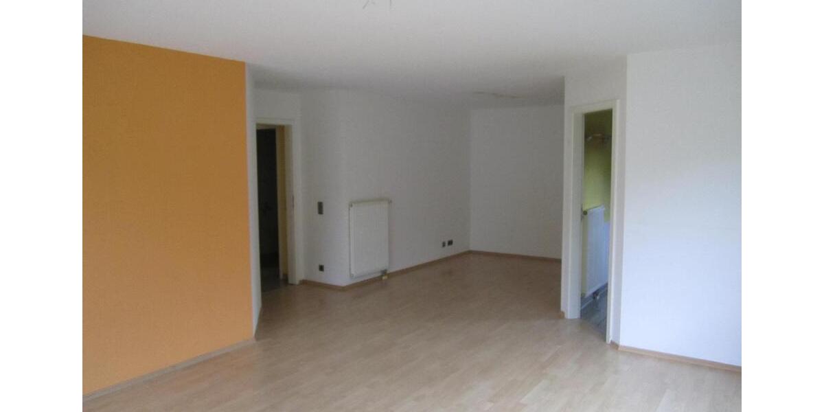 Erdgeschoßwohnung Leverkusen Bürrig - 3 Zimmer, 82 m&sup2;, 1.100&euro; | Angebot:25223713