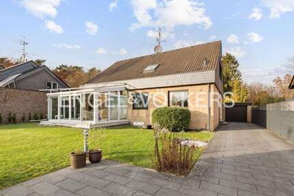 Haus zum Mieten in Rösrath 2.600 € 180 m² 5 zimmer