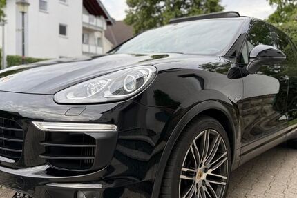 Porsche Cayenne 176.000 km 32.850 &euro; Bergisch Gladbach 51469