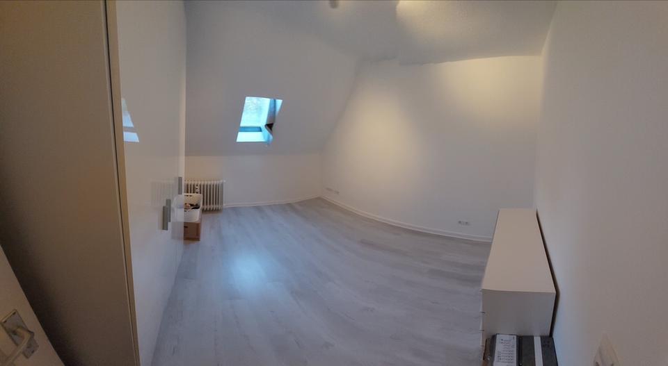 Dachgeschoßwohnung Solingen Ohligs - 3 Zimmer, 60 m&sup2;, 1.000&euro; | Angebot:24781936