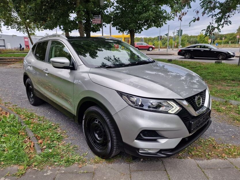 Nissan Qashqai 111.000 km 12.999 € Köln 51107