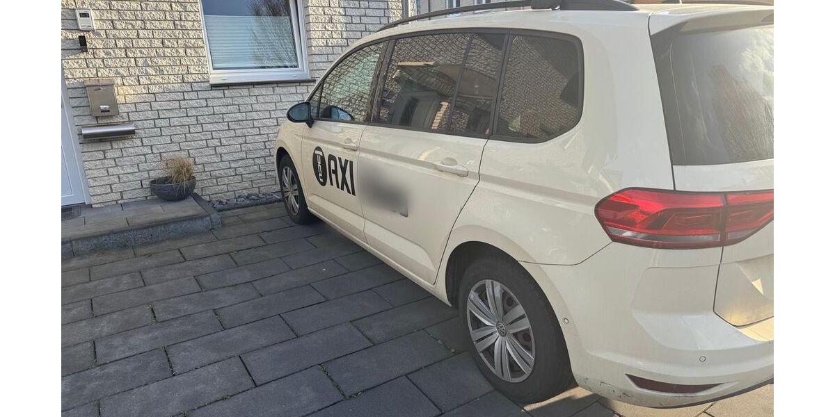 VW Touran 442.405 km 5.400 &euro; Kerpen 50170