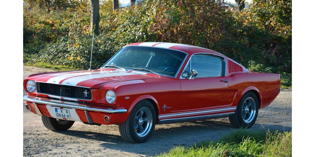 Ford Mustang 134.000 km 58.500 € Köln 50859