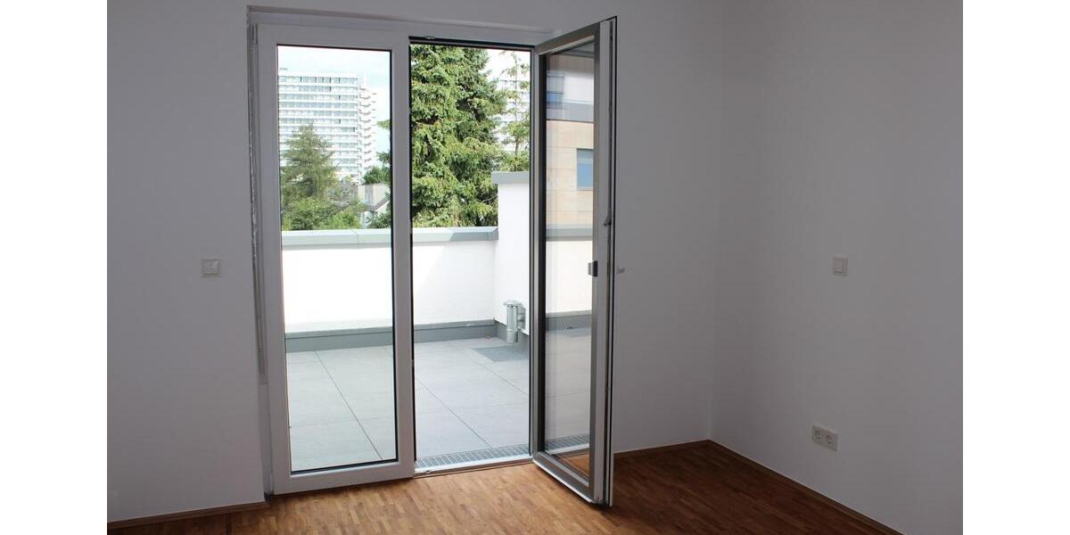 Exklusive Penthouse Wohnung mit großzügiger Dachterrasse und Weitblick! 2 zimmer