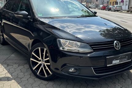VW Jetta 237.300 km 4.900 &euro; Siegburg 53721