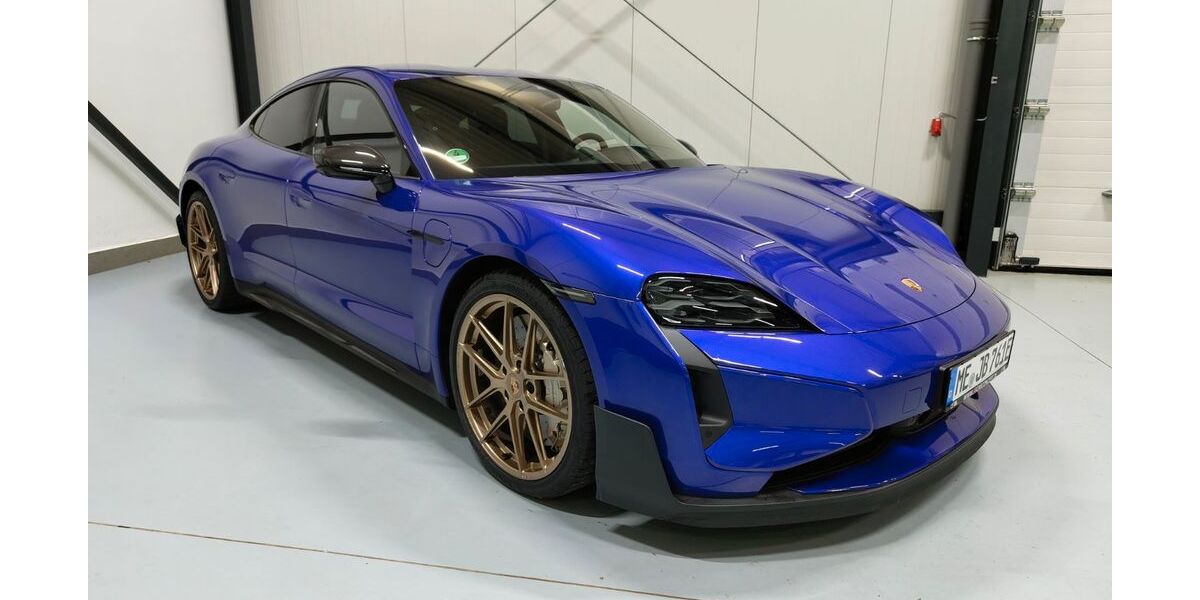 Porsche Taycan 9.950 km 198.889 &euro; Haan 42781