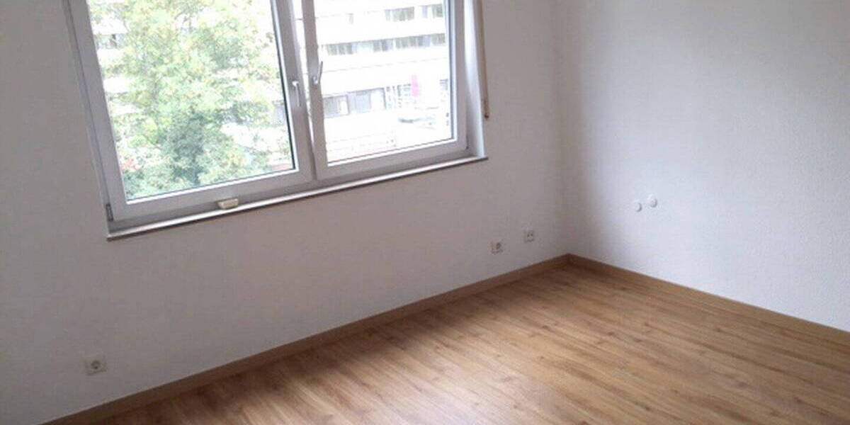 Etagenwohnung Siegburg Dreesch - 3 Zimmer, 105 m&sup2;, 1.195&euro; | Angebot:26801706