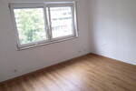 Etagenwohnung Siegburg Dreesch - 3 Zimmer, 105 m&sup2;, 1.195&euro; | Angebot:26801706