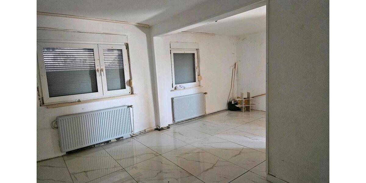 Einfamilienhaus Lohmar - 8 Zimmer, 130 m&sup2;, 1.200&euro; | Angebot:26302195