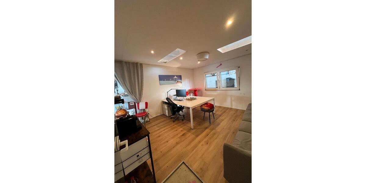 Hübsches kleines Büro im Hafen, nähe Bootshaus, Messe, RTL, Deutz zimmer