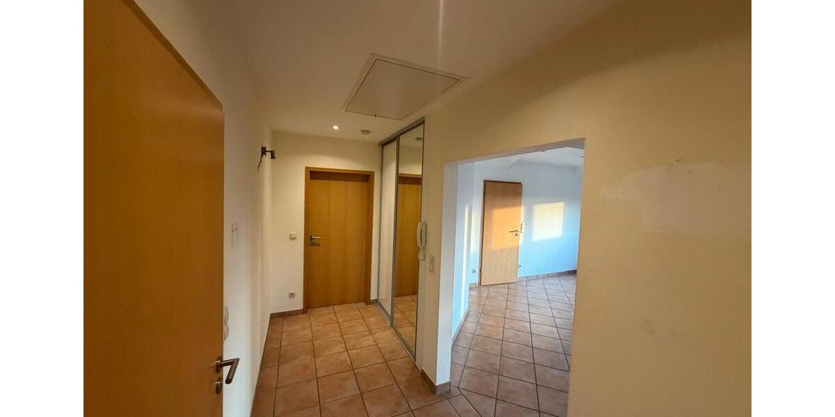 Dachgeschoßwohnung Overath - 2 Zimmer, 78 m&sup2;, 849&euro; | Angebot:27622321
