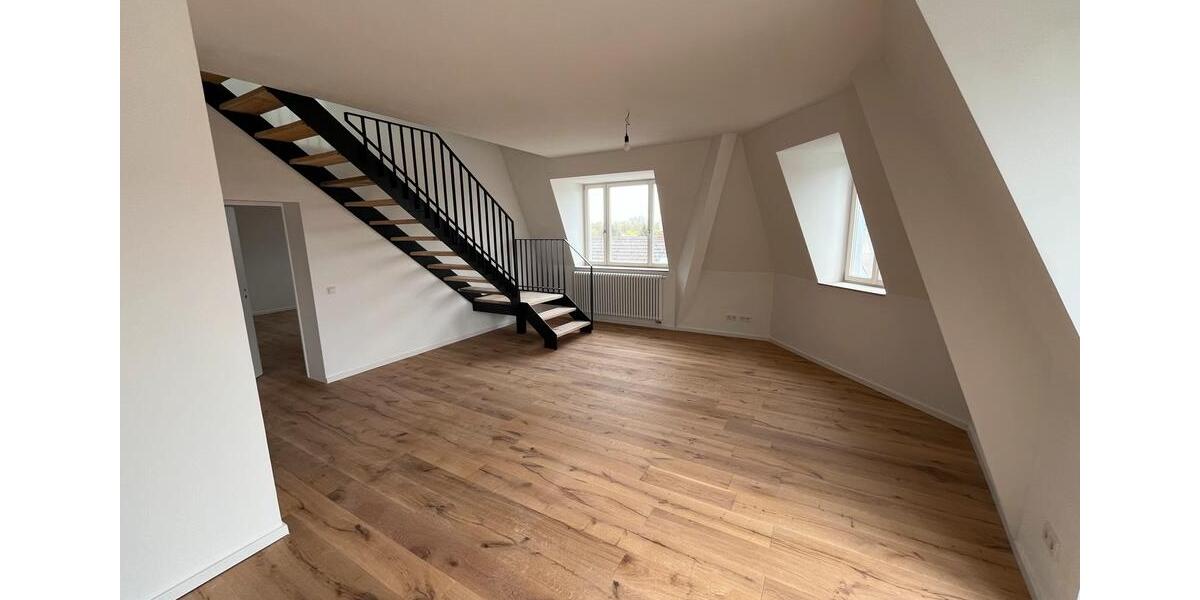 Maisonettenwohnung Köln Ehrenfeld - 3 Zimmer, 102 m&sup2;, 2.080&euro; | Angebot:26322753