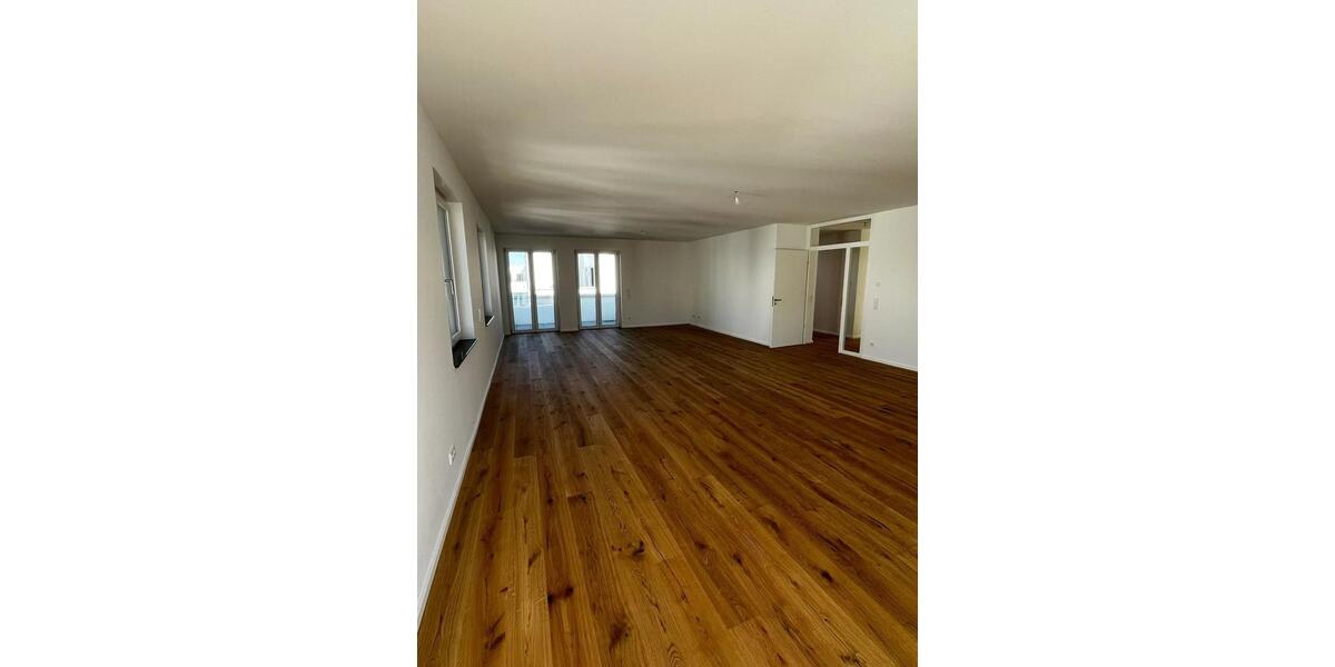 Etagenwohnung Frechen - 4 Zimmer, 175 m&sup2;, 2.975&euro; | Angebot:26073829