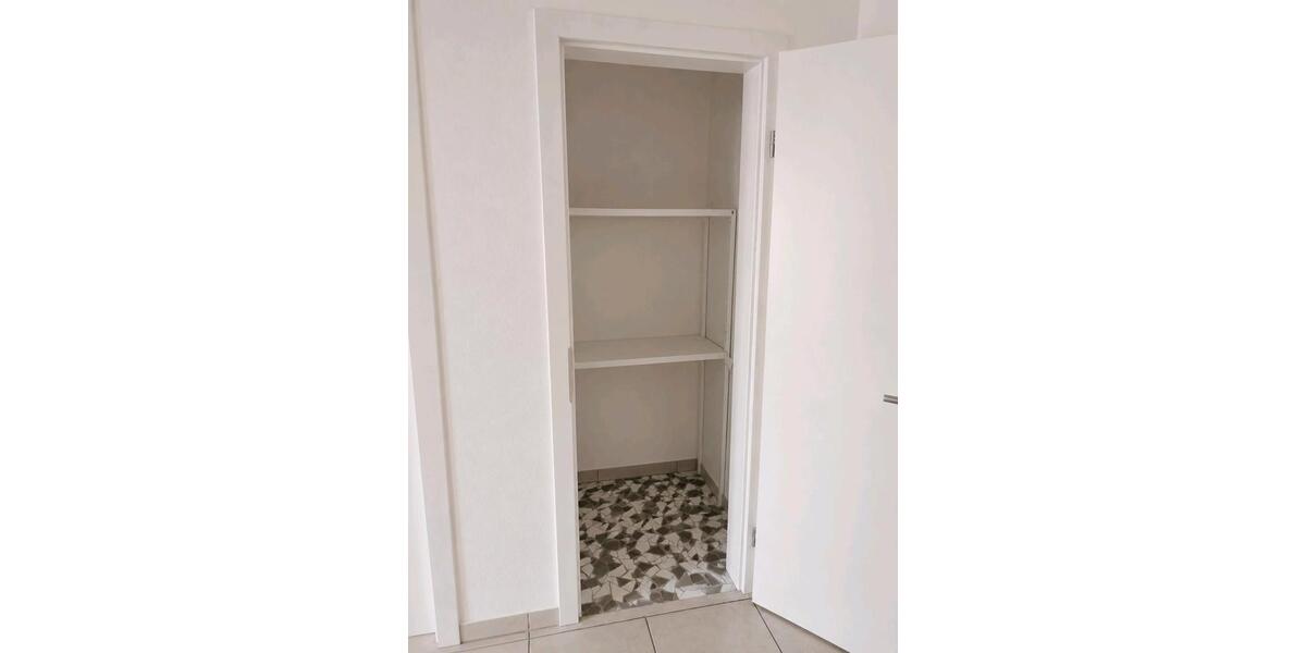 Etagenwohnung Köln Porz - 3 Zimmer, 72 m&sup2;, 220.000&euro; | Angebot:27297518
