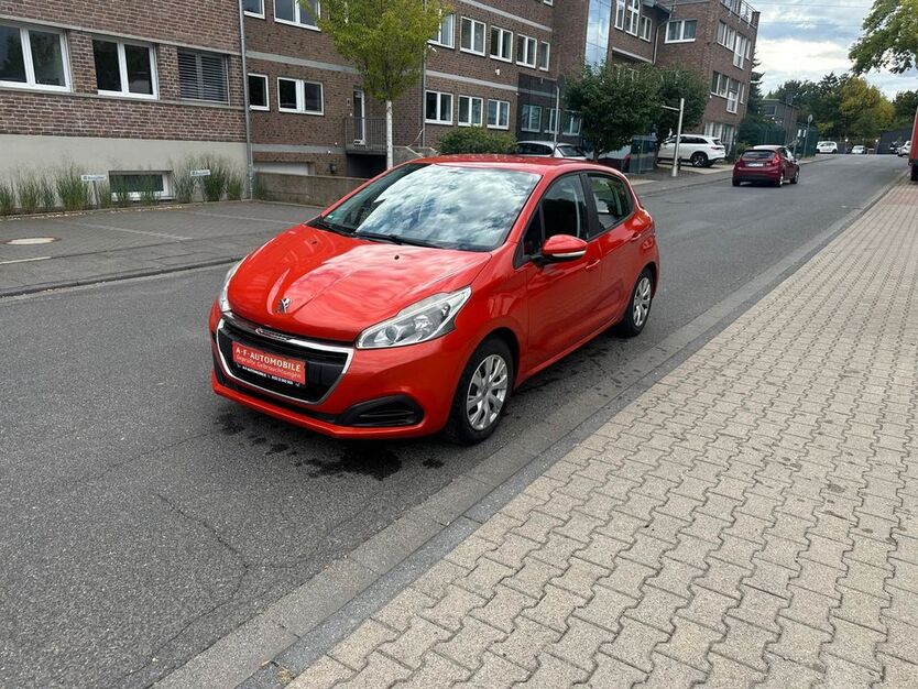 Peugeot 208 120.152 km 3.999 € Wesseling 50389
