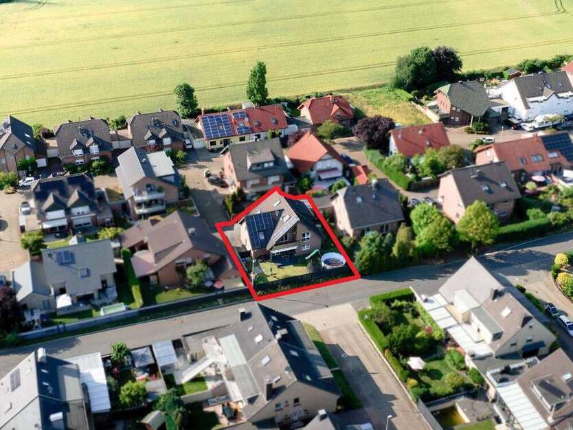 Haus zum Kaufen in Dormagen 890.000 € 188 m²
