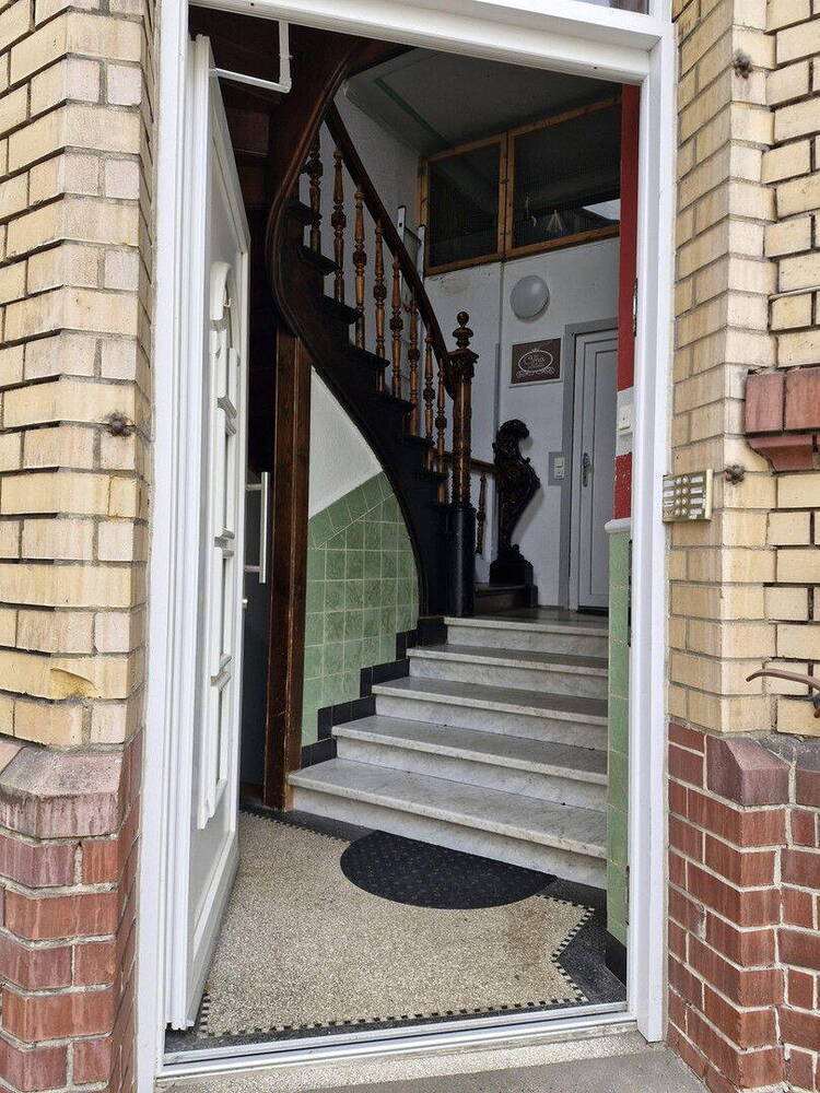 Investitionsobjekt in Bestlage - Teilvermietetes 5-Parteienhaus in Köln-Bayenthal