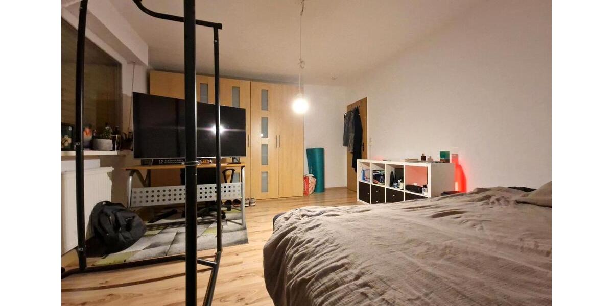 Etagenwohnung Bornheim - 1 Zimmer, 90 m&sup2;, 490&euro; | Angebot:26543518