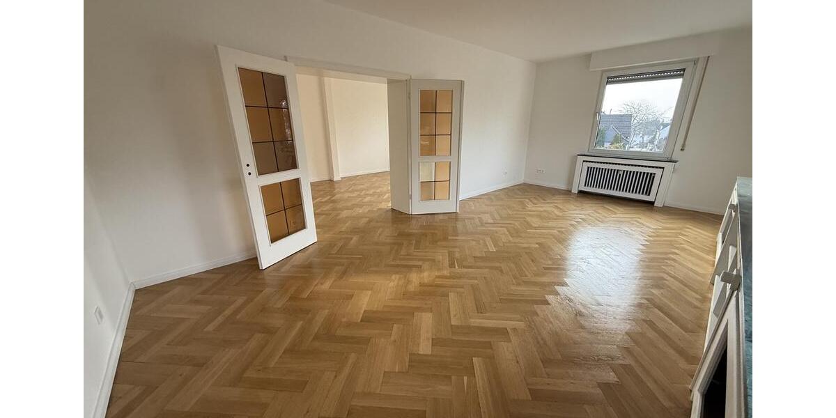 Maisonettenwohnung Bergisch Gladbach Gronau - 5 Zimmer, 135 m&sup2;, 1.700&euro; | Angebot:24662303