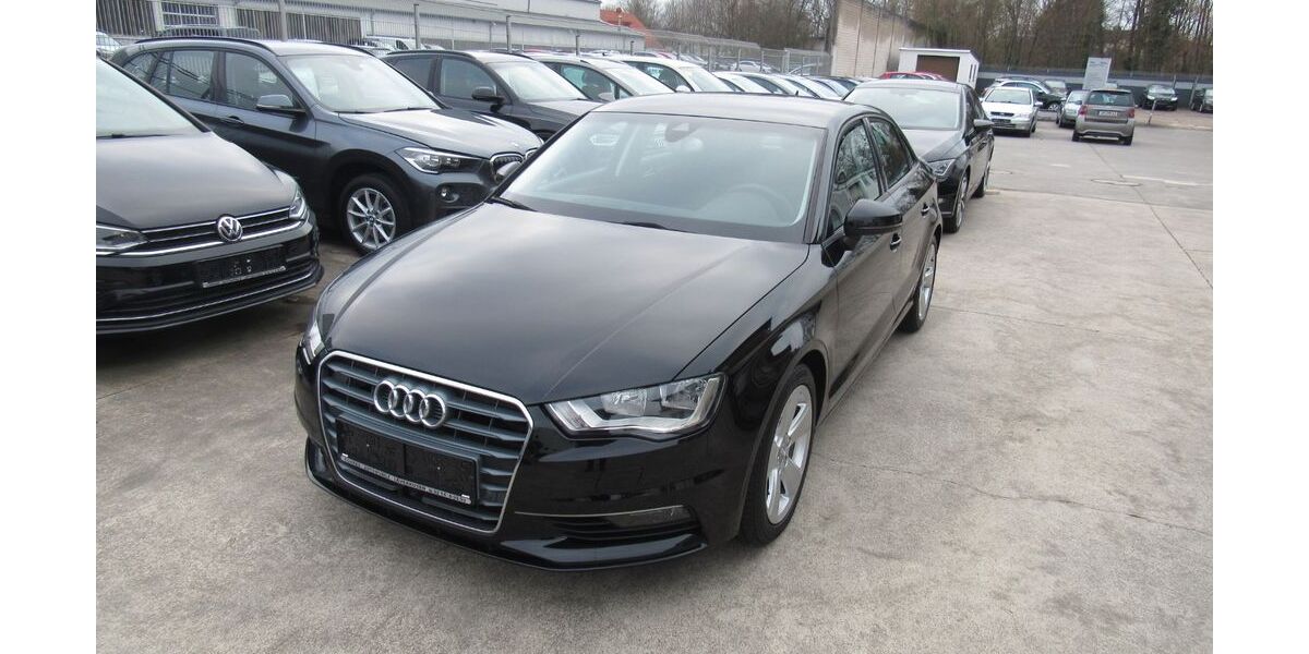Audi A3 104.000 km 14.400 &euro; Leverkusen 51371