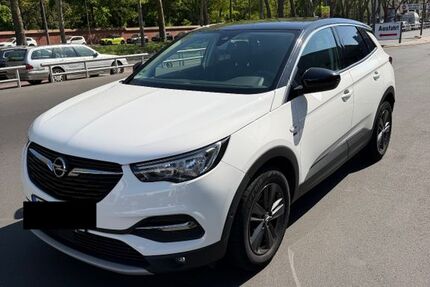 Opel Grandland (X) 61.218 km 16.600 &euro; Köln 50937