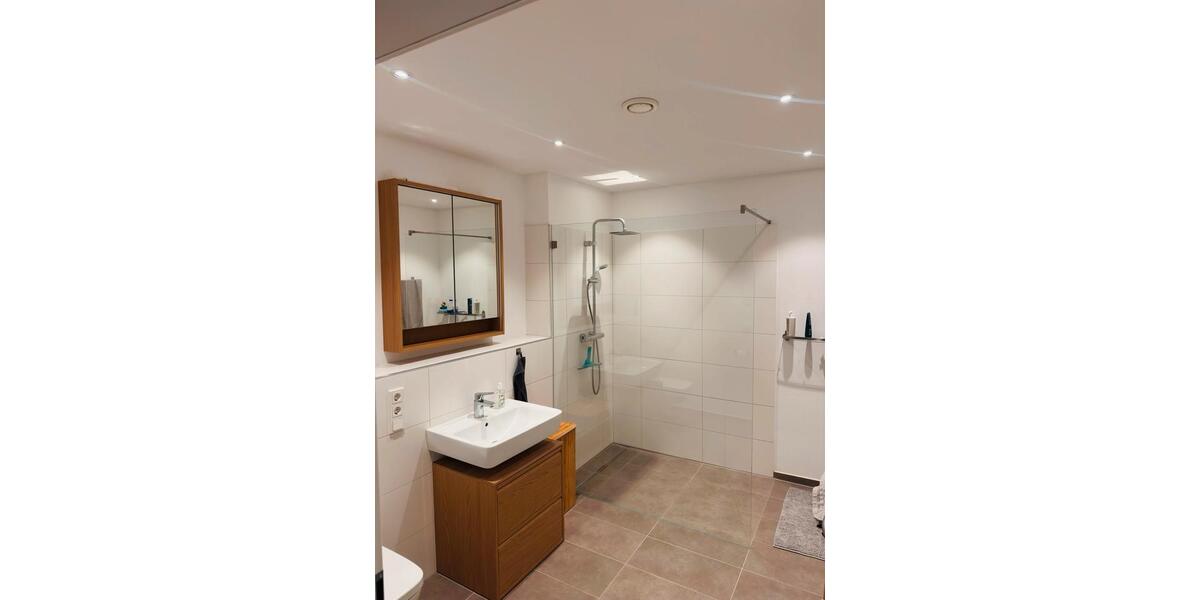 Etagenwohnung Bonn Auerberg - 2 Zimmer, 60 m&sup2;, 1.310&euro; | Angebot:26335364