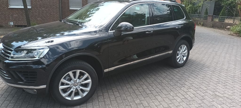 VW Touareg 181.958 km 20.500 &euro; Sankt Augustin 53757