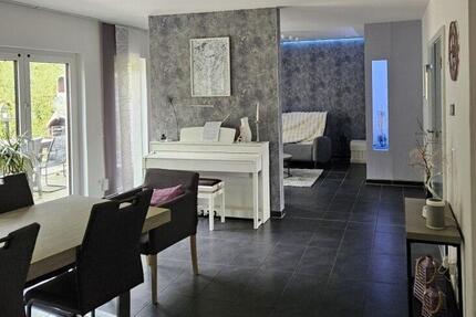 Haus Wesseling - 7.5 Zimmer, 222 m&sup2;, 3.190&euro; | Angebot:26154323