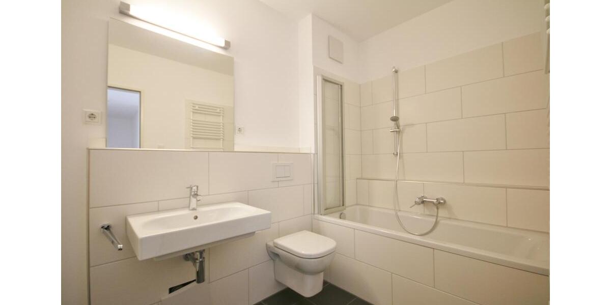 Etagenwohnung Bonn Auerberg - 3 Zimmer, 95 m&sup2;, 1.260&euro; | Angebot:25377635